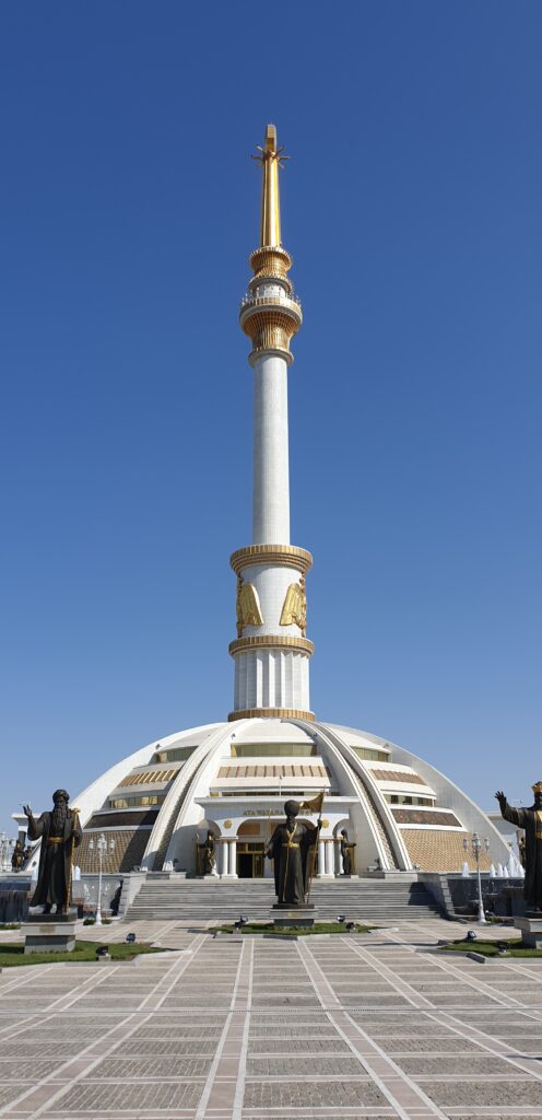 Selvstændighedsmonumentet i Turkmenistan