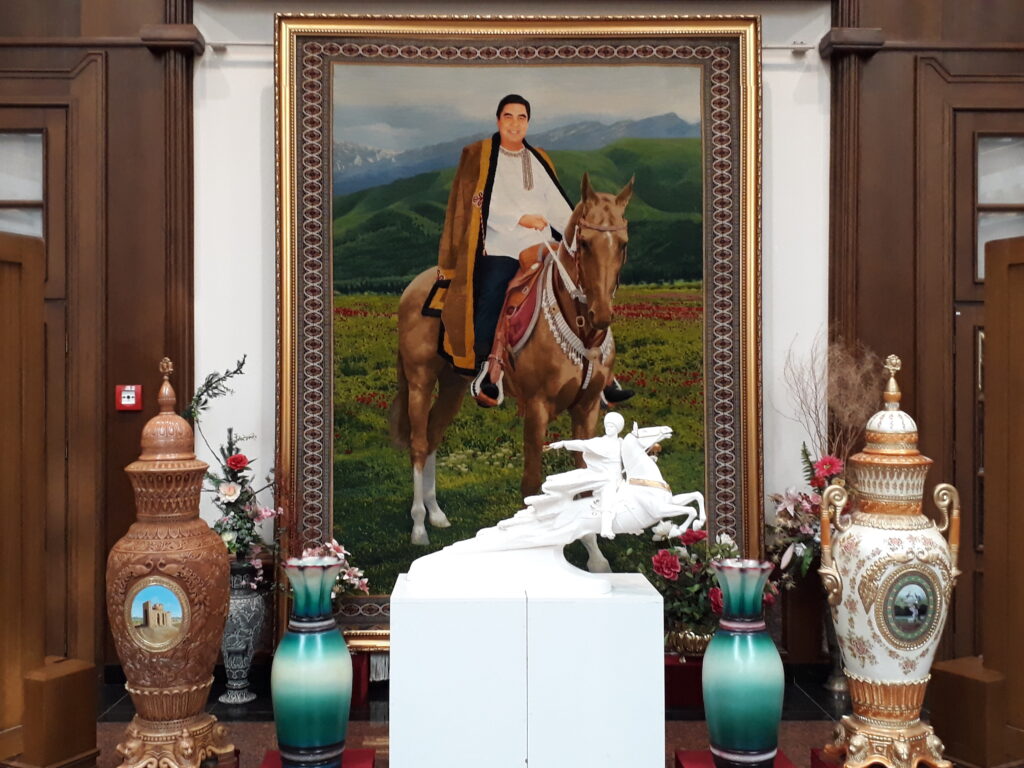 Maleri af Turkmenistans præsident, Gurbanguly Berdimuhamedow