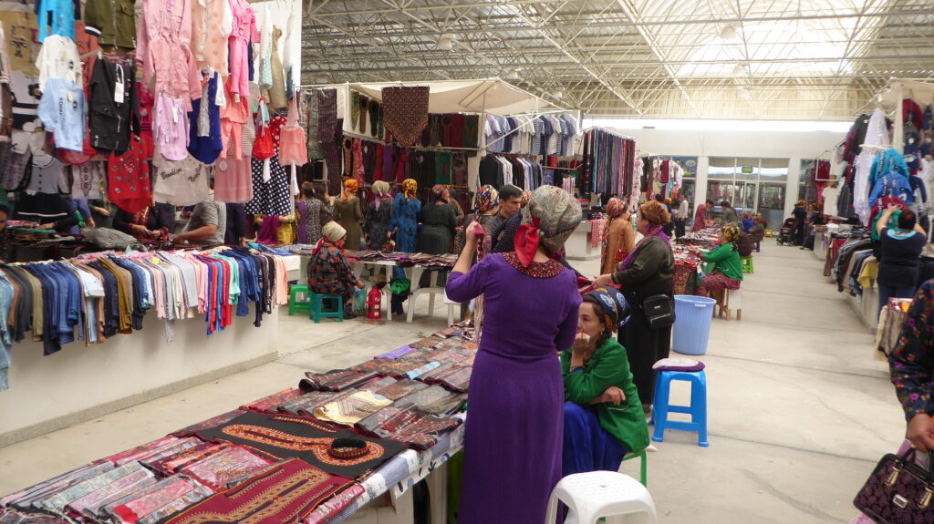 Altyn Asyr Bazaar